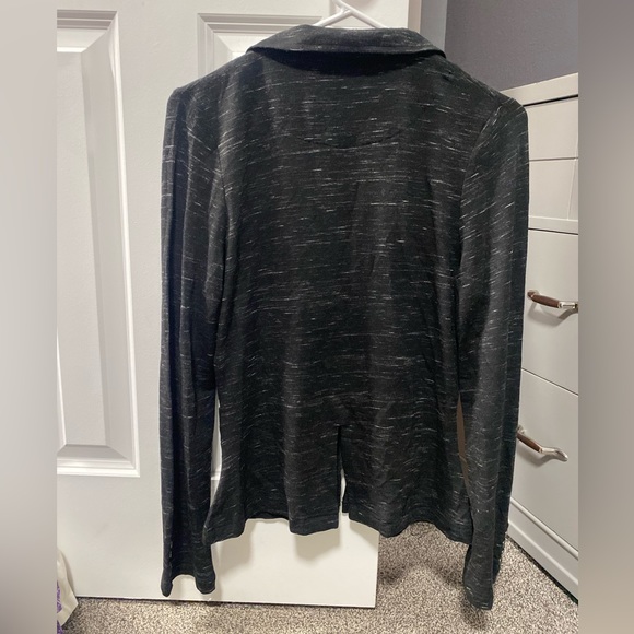 Effie’s heart jacket - Picture 3 of 3